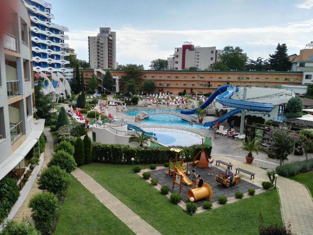 Apartment Konstantin In Trakia Plaza Sunny Beach Dış mekan fotoğraf